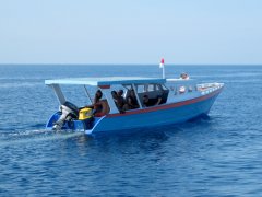 06-Snorkling boat